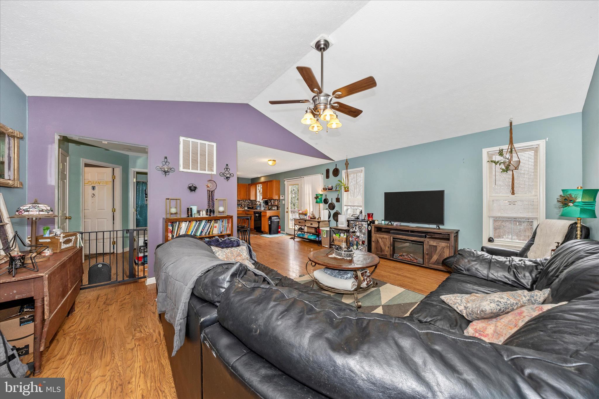 RIDGEFIELD - Residential