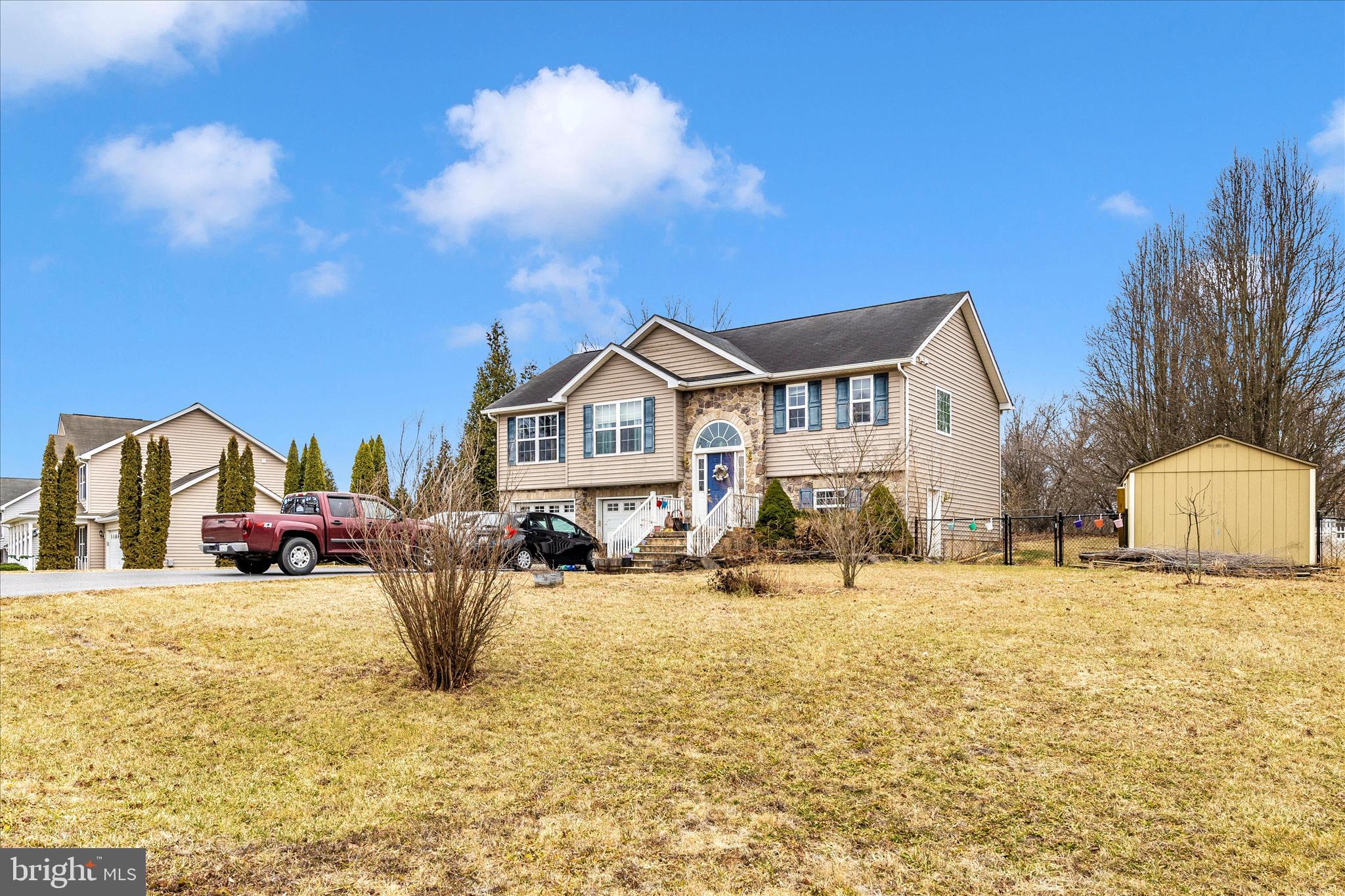 RIDGEFIELD - Residential