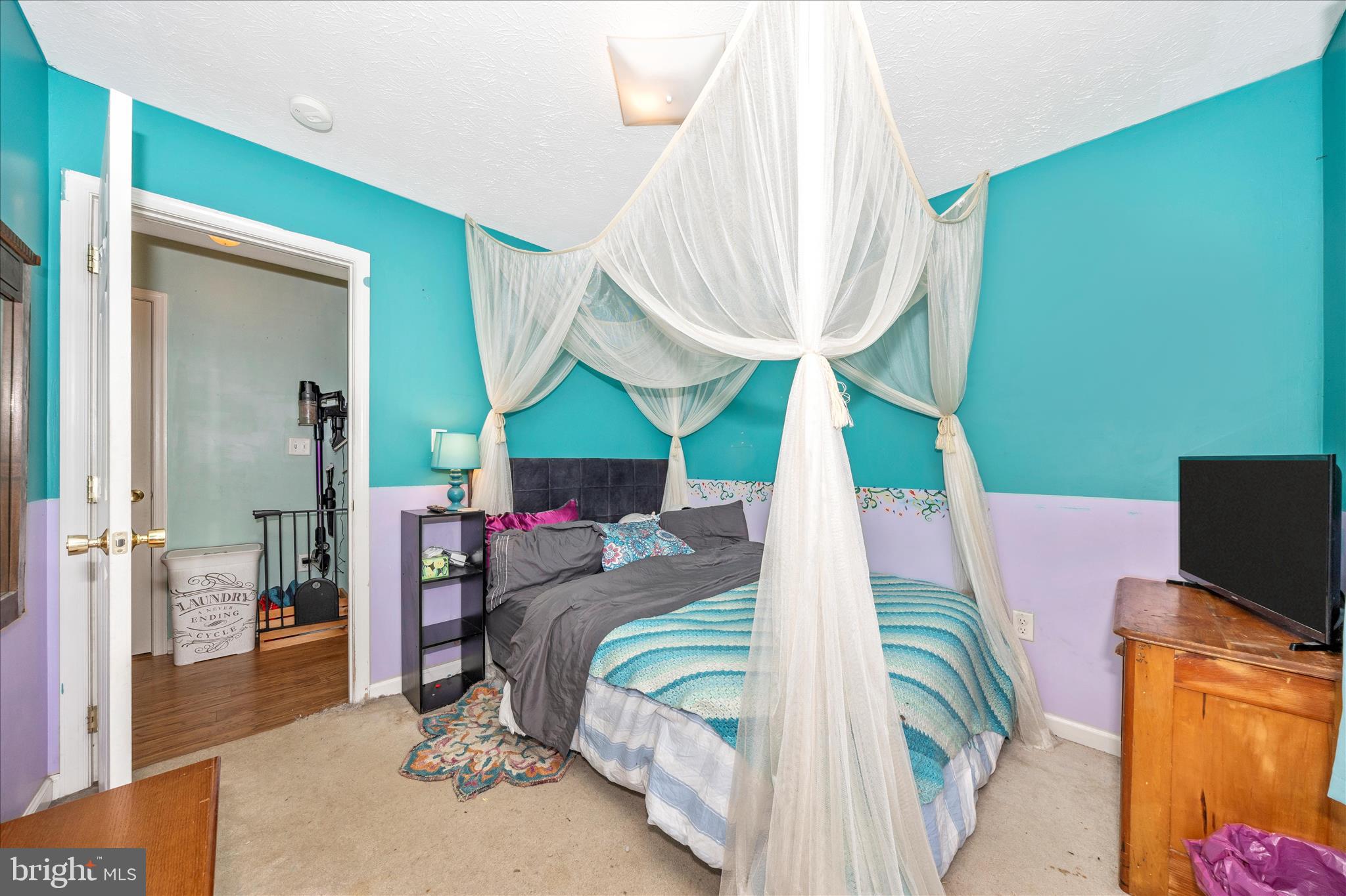 RIDGEFIELD - Residential