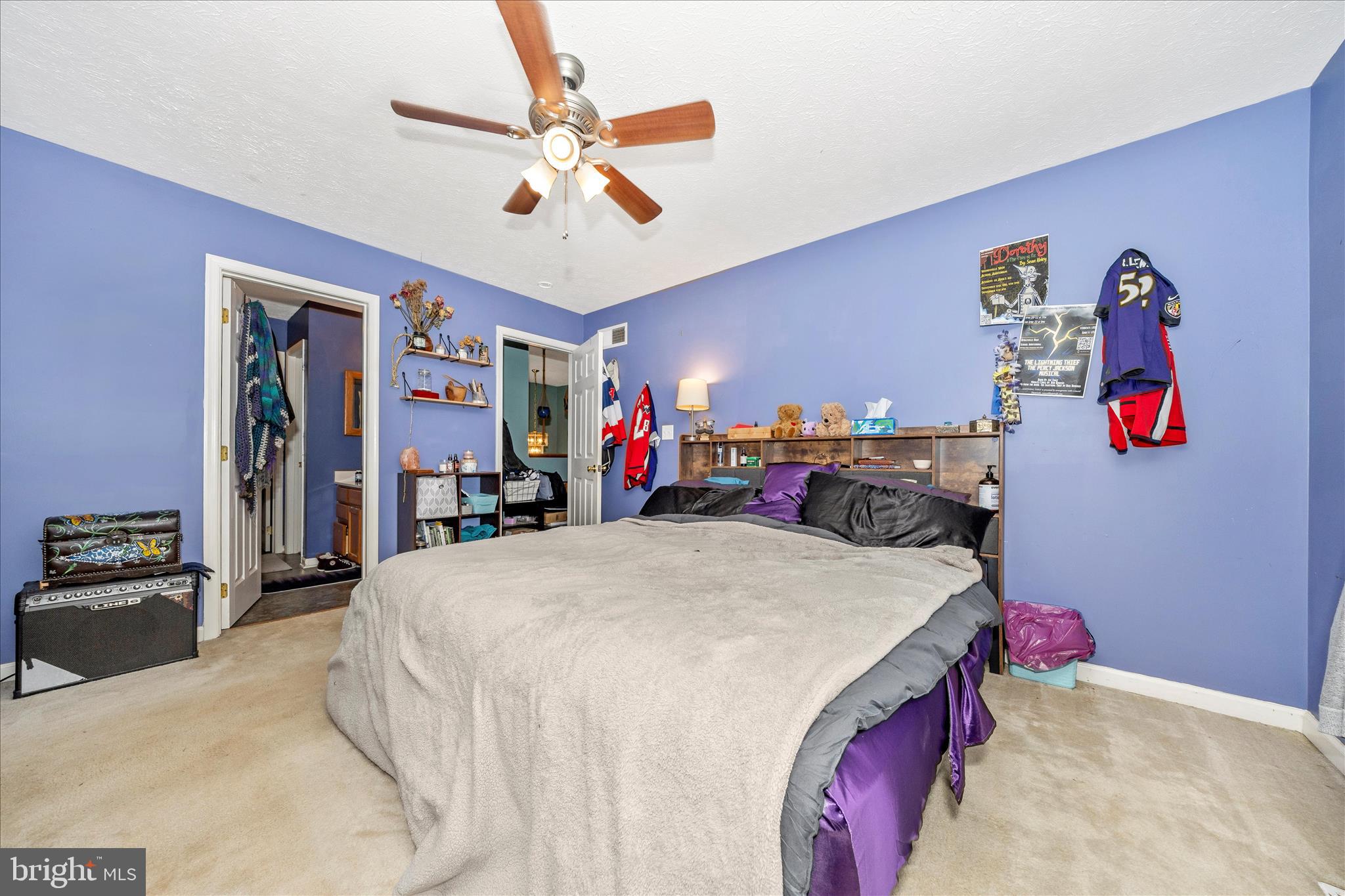 RIDGEFIELD - Residential