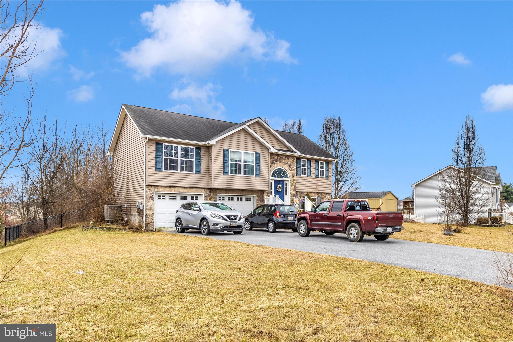 RIDGEFIELD - Residential