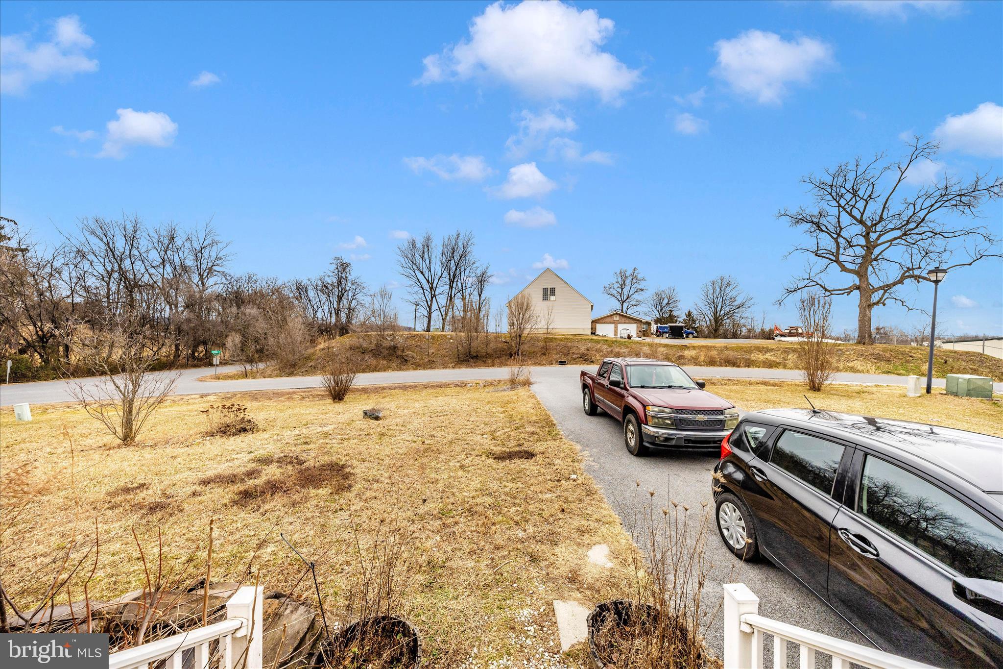 RIDGEFIELD - Residential