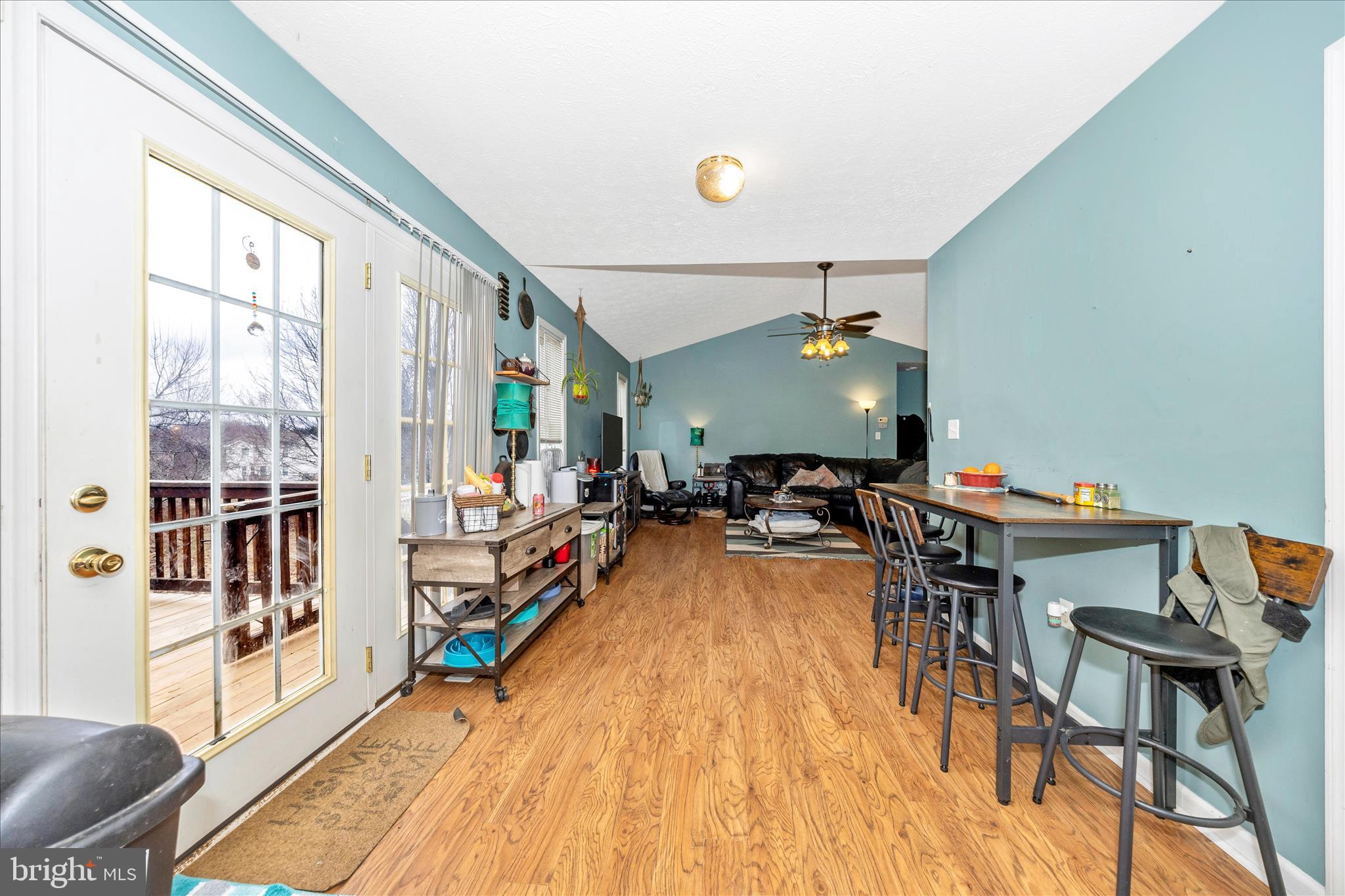 RIDGEFIELD - Residential