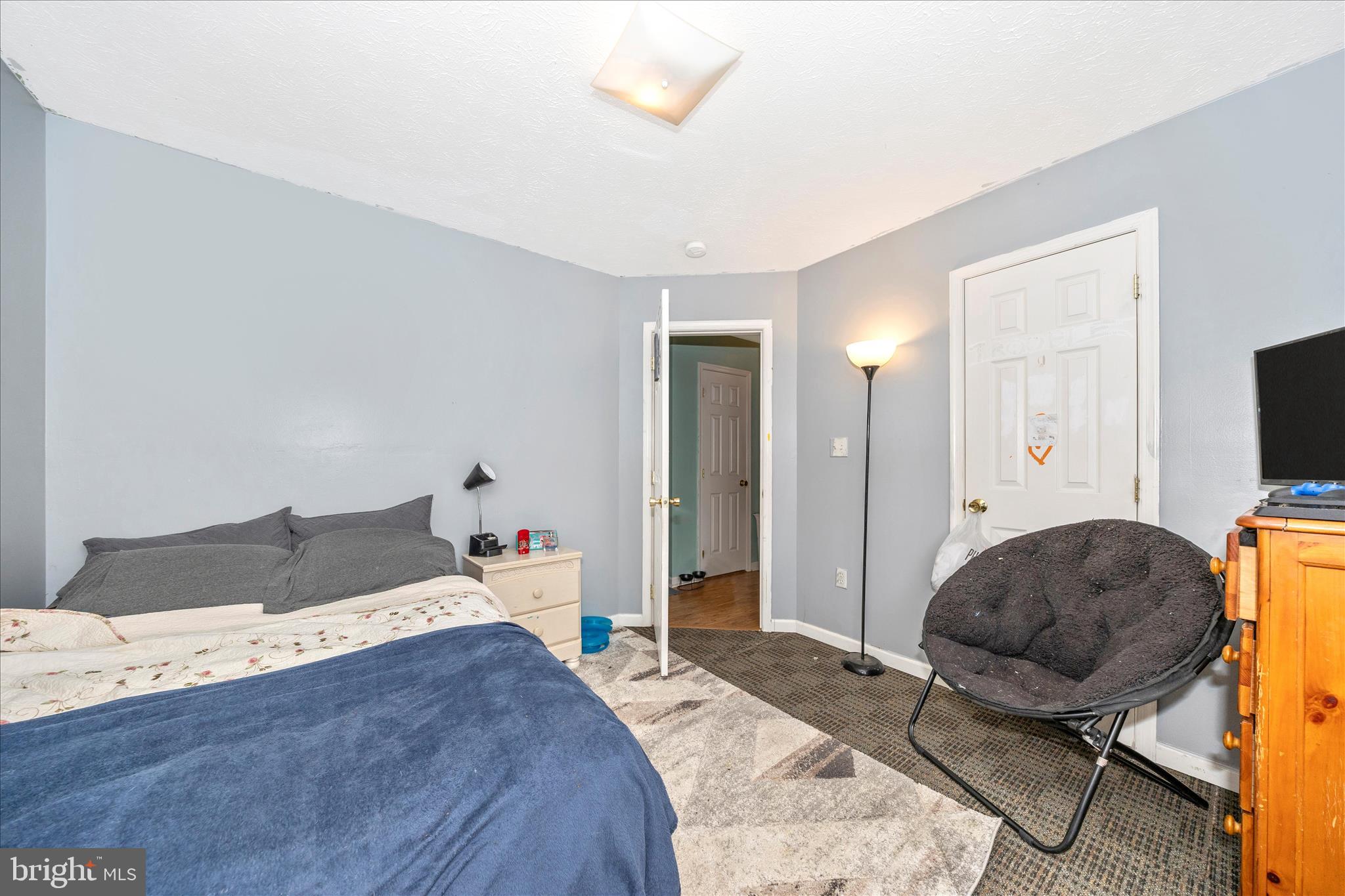 RIDGEFIELD - Residential