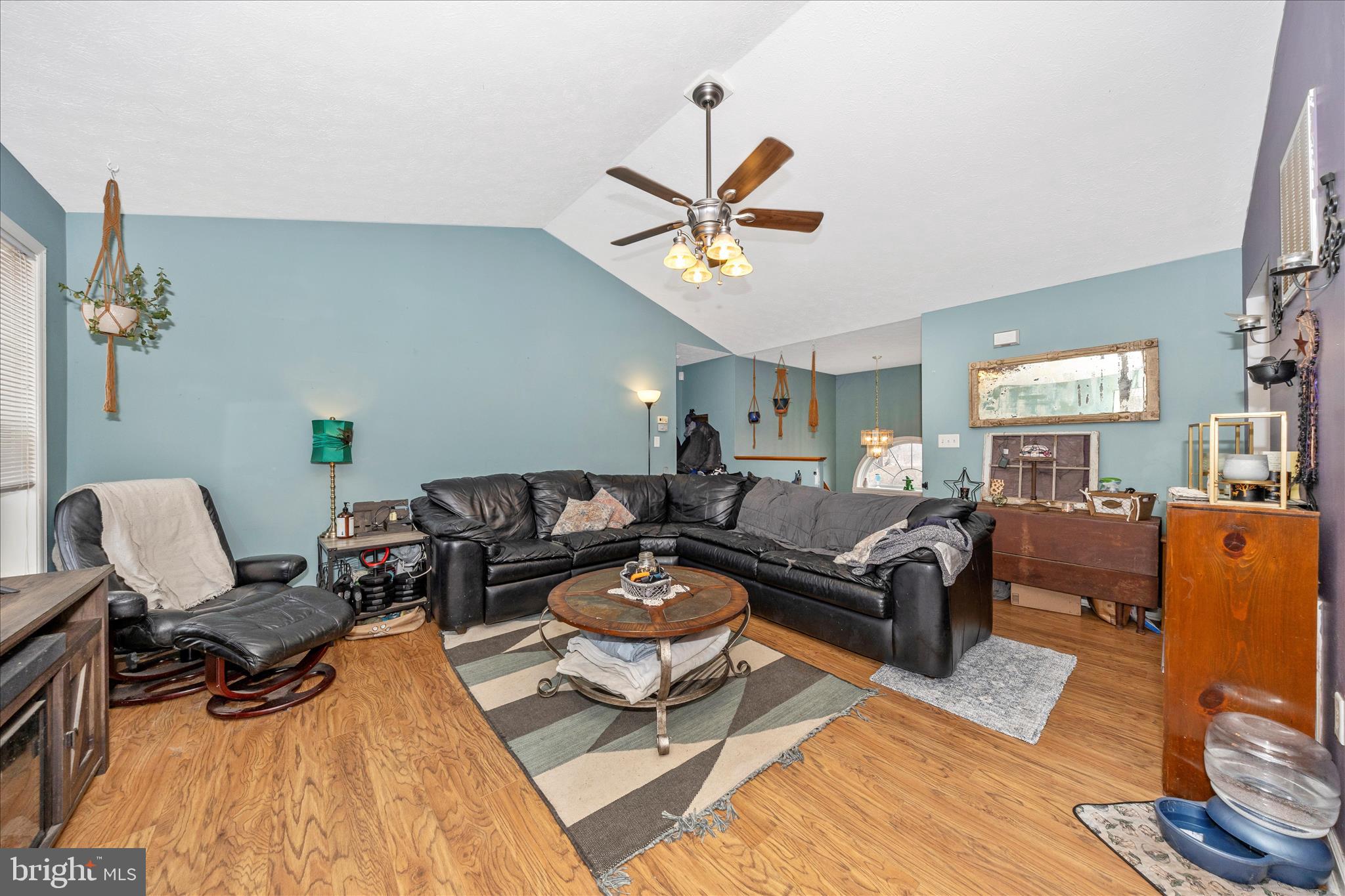 RIDGEFIELD - Residential