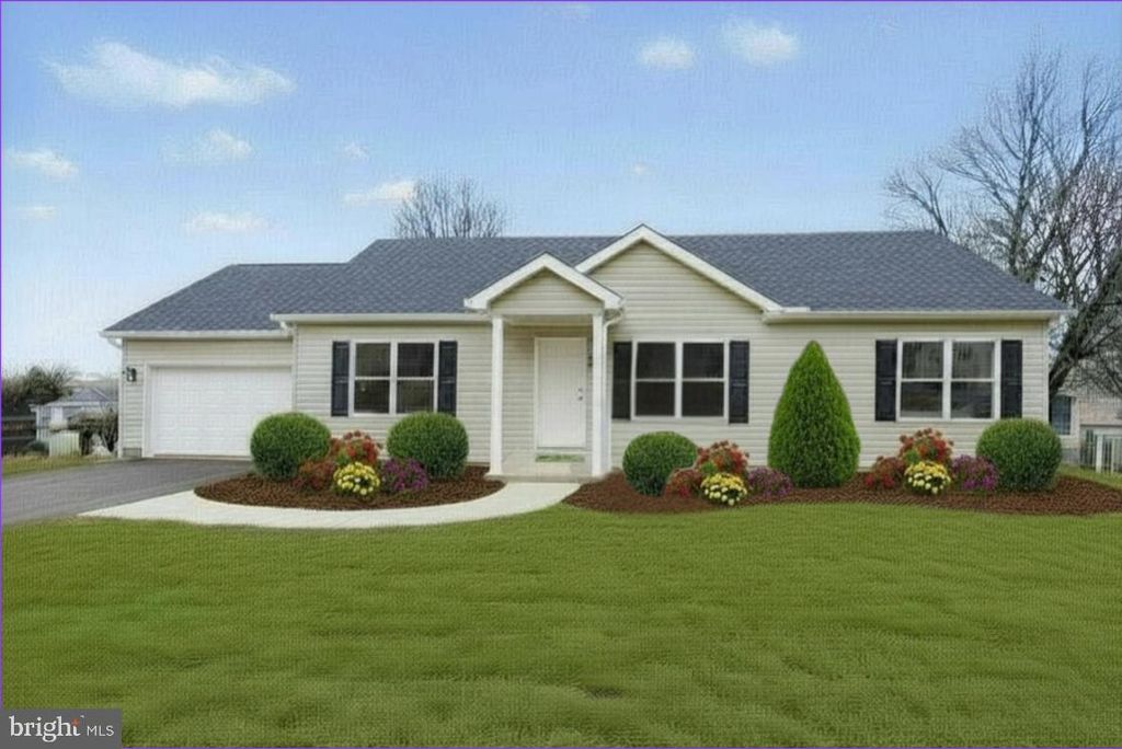 Photo of 35 W Sunset View Street, SPRING GROVE, PA 17362 (MLS # PAYK2096630)