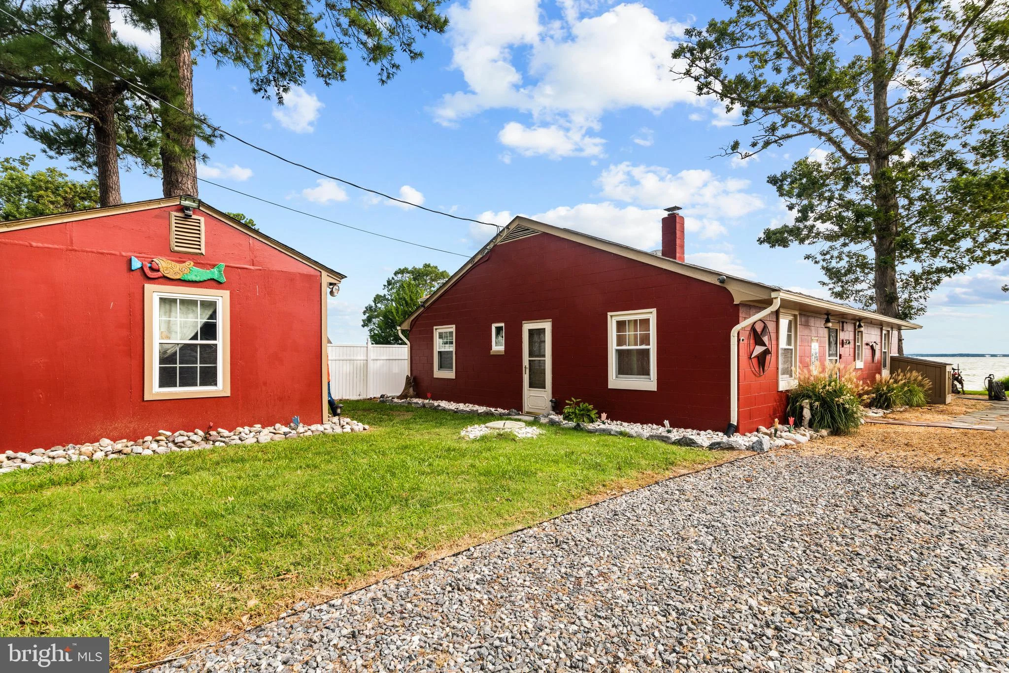21 Bayview Lane, Hague, VA 22469