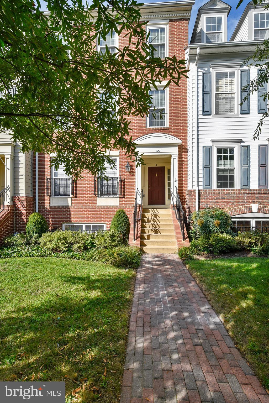 OLD TOWN GREENS - Residential