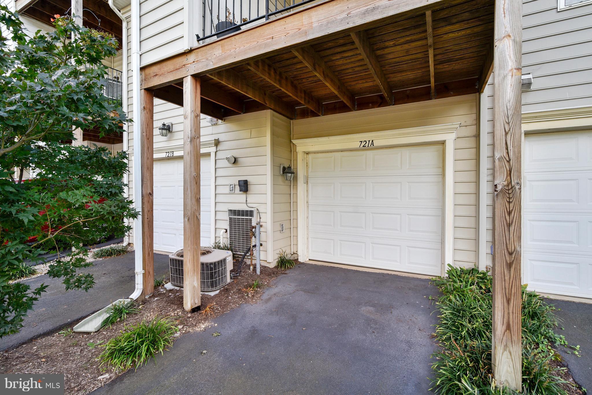 OLD TOWN GREENS - Residential