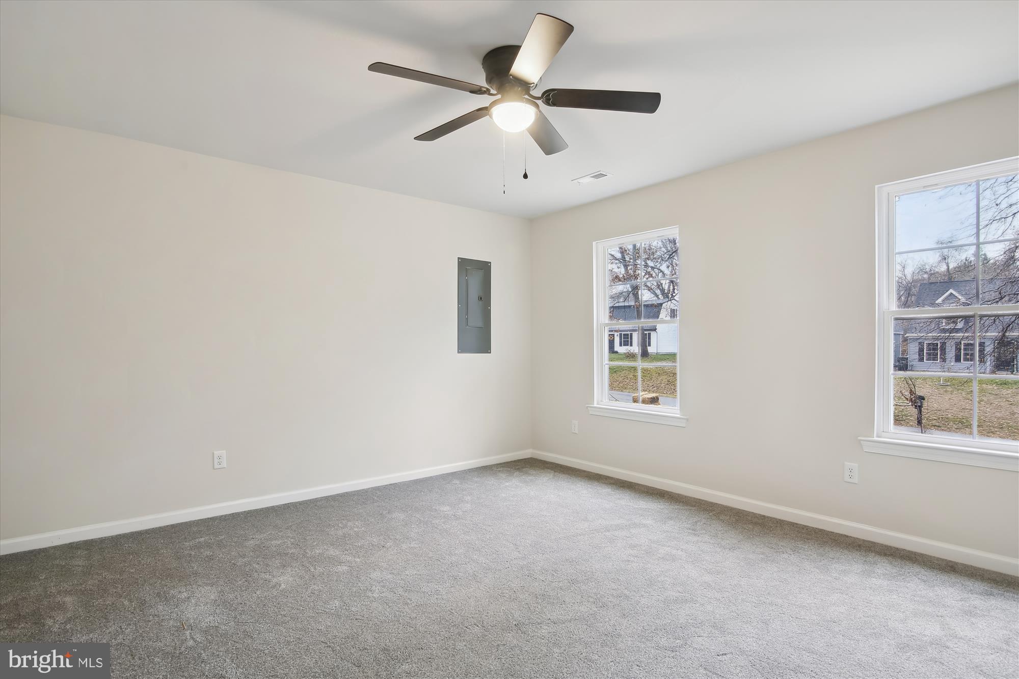 CHESAPEAKE LANDING - Residential