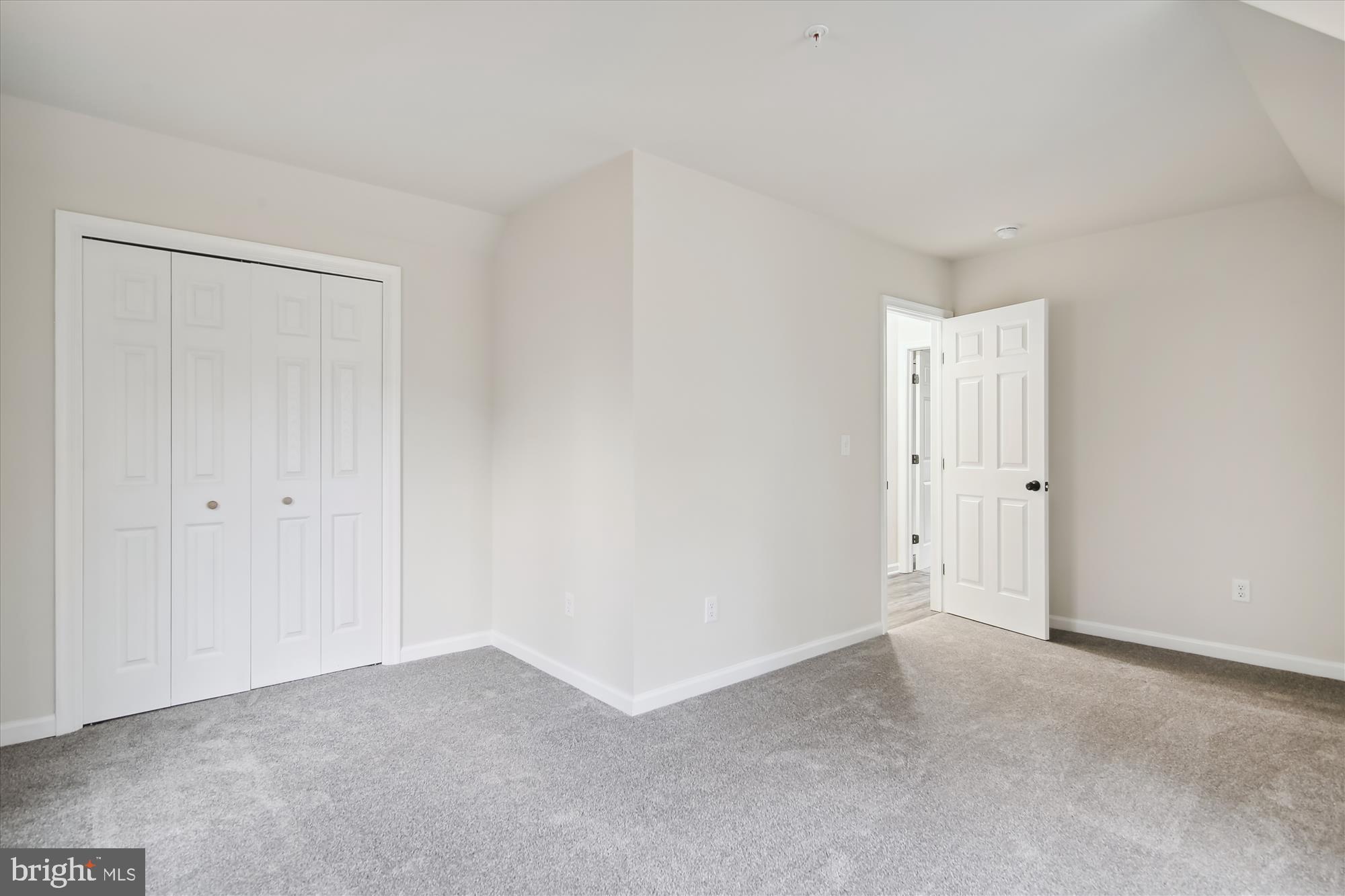 CHESAPEAKE LANDING - Residential