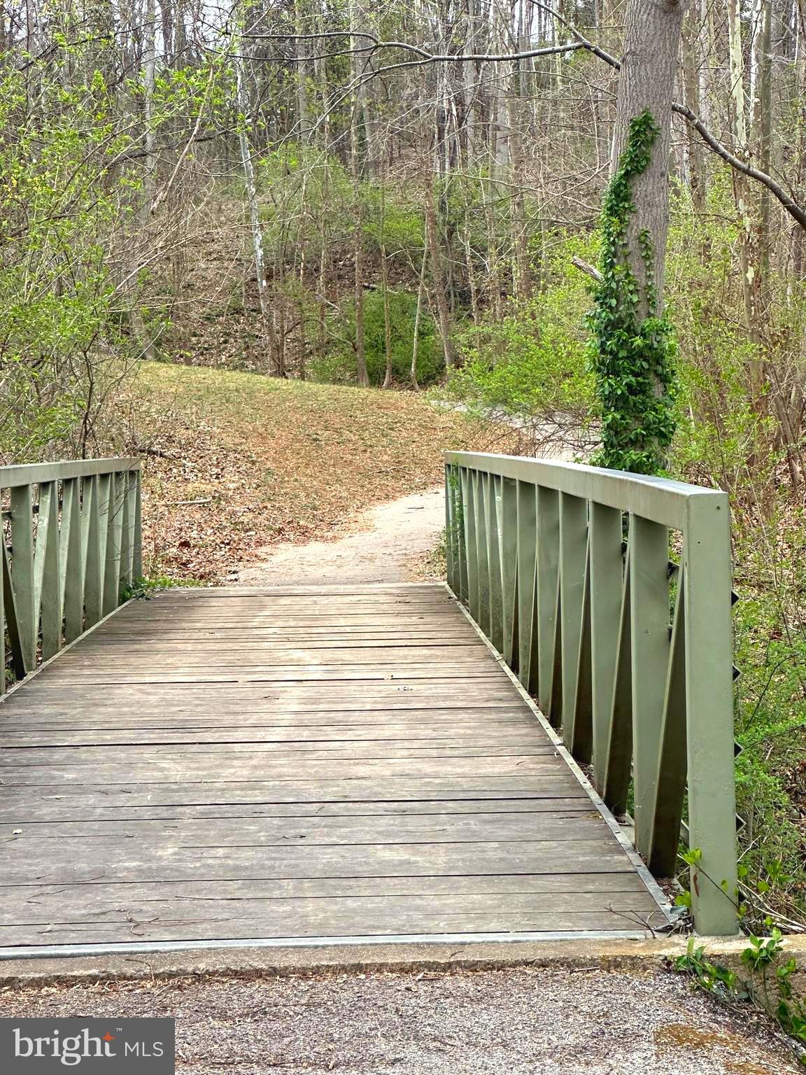 MEADOWBROOK VILLAGE - Residential