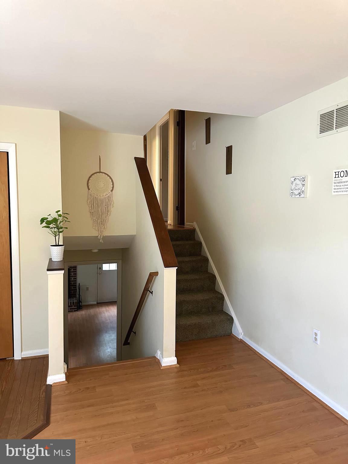 MEADOWBROOK VILLAGE - Residential