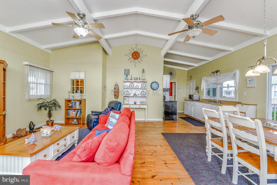 CAINE KEYS II - Residential