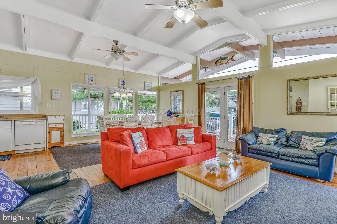 CAINE KEYS II - Residential