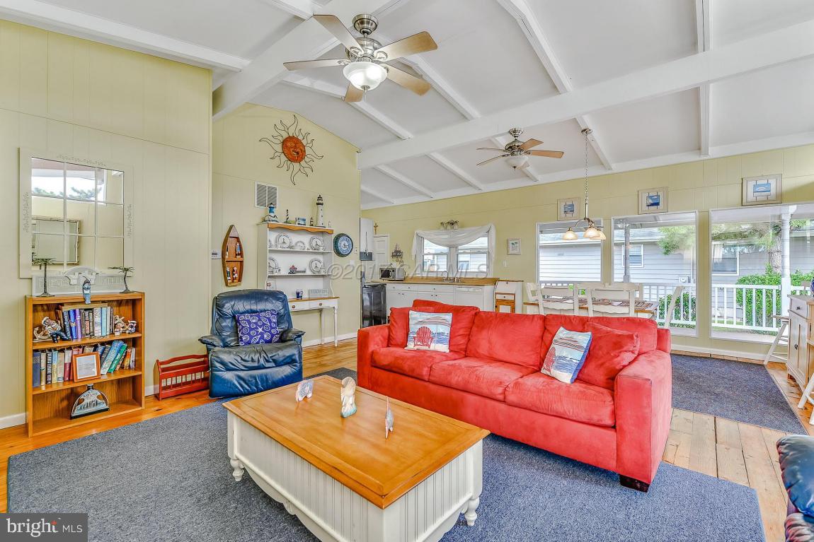 CAINE KEYS II - Residential