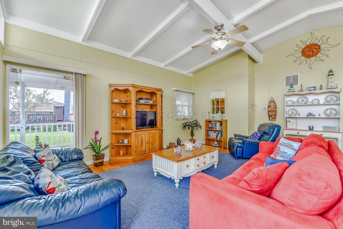 CAINE KEYS II - Residential