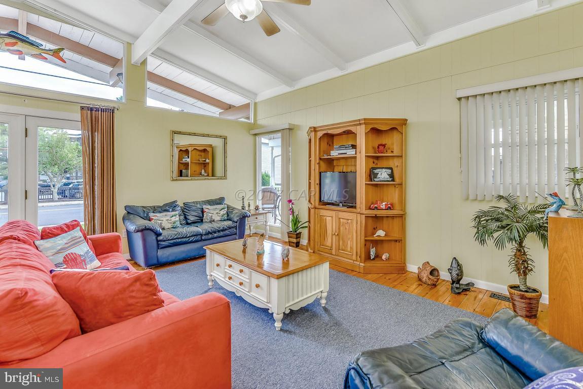 CAINE KEYS II - Residential