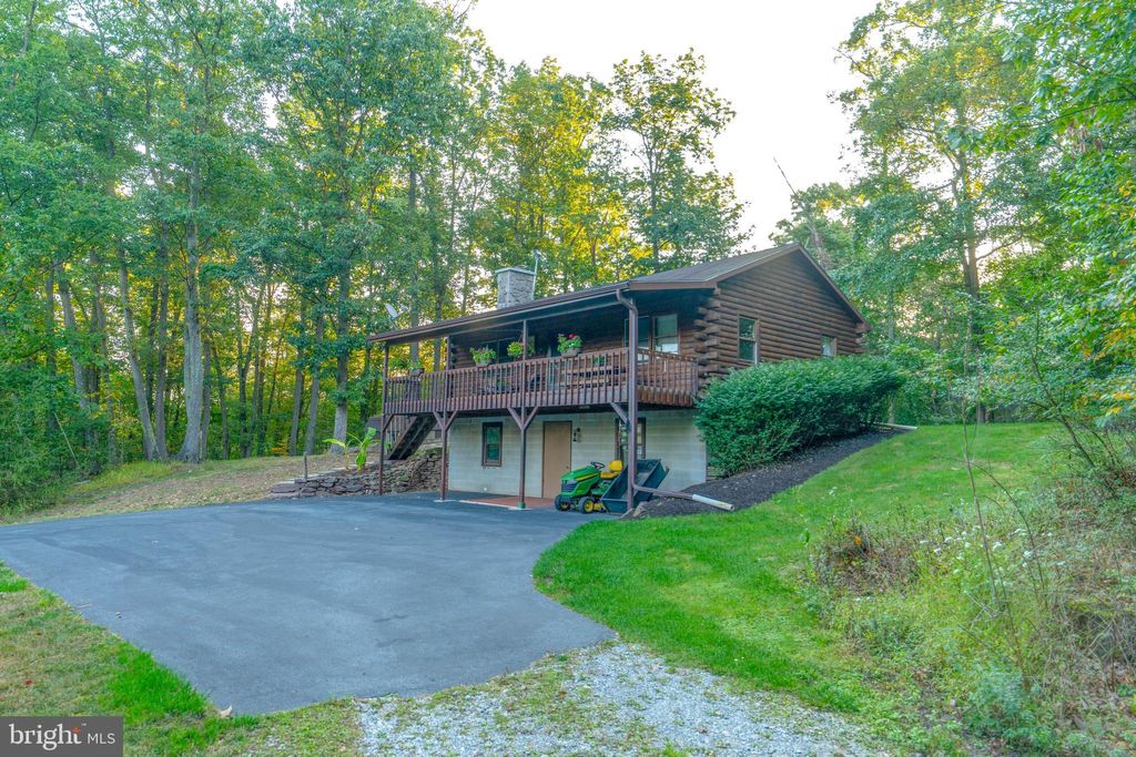 Photo of 910 Emanuel Road, LEWISBERRY, PA 17339 (MLS # PAYK2090448)
