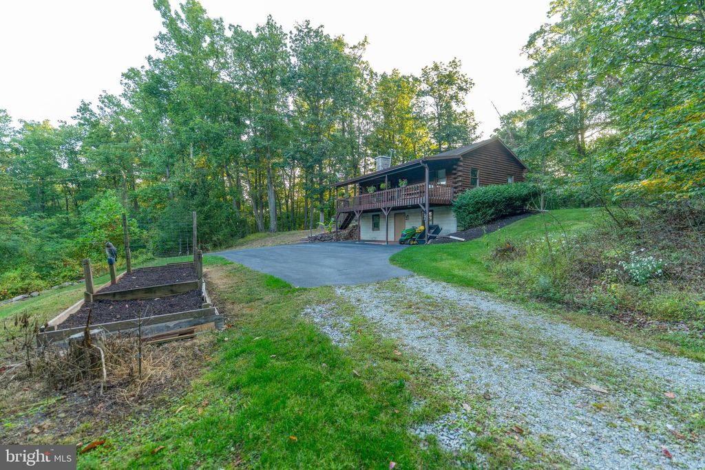 Photo of 910 Emanuel Road, LEWISBERRY, PA 17339 (MLS # PAYK2090448)