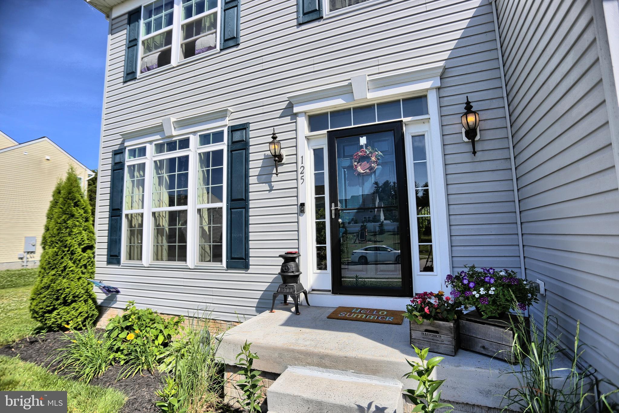 CREEKSIDE - Residential