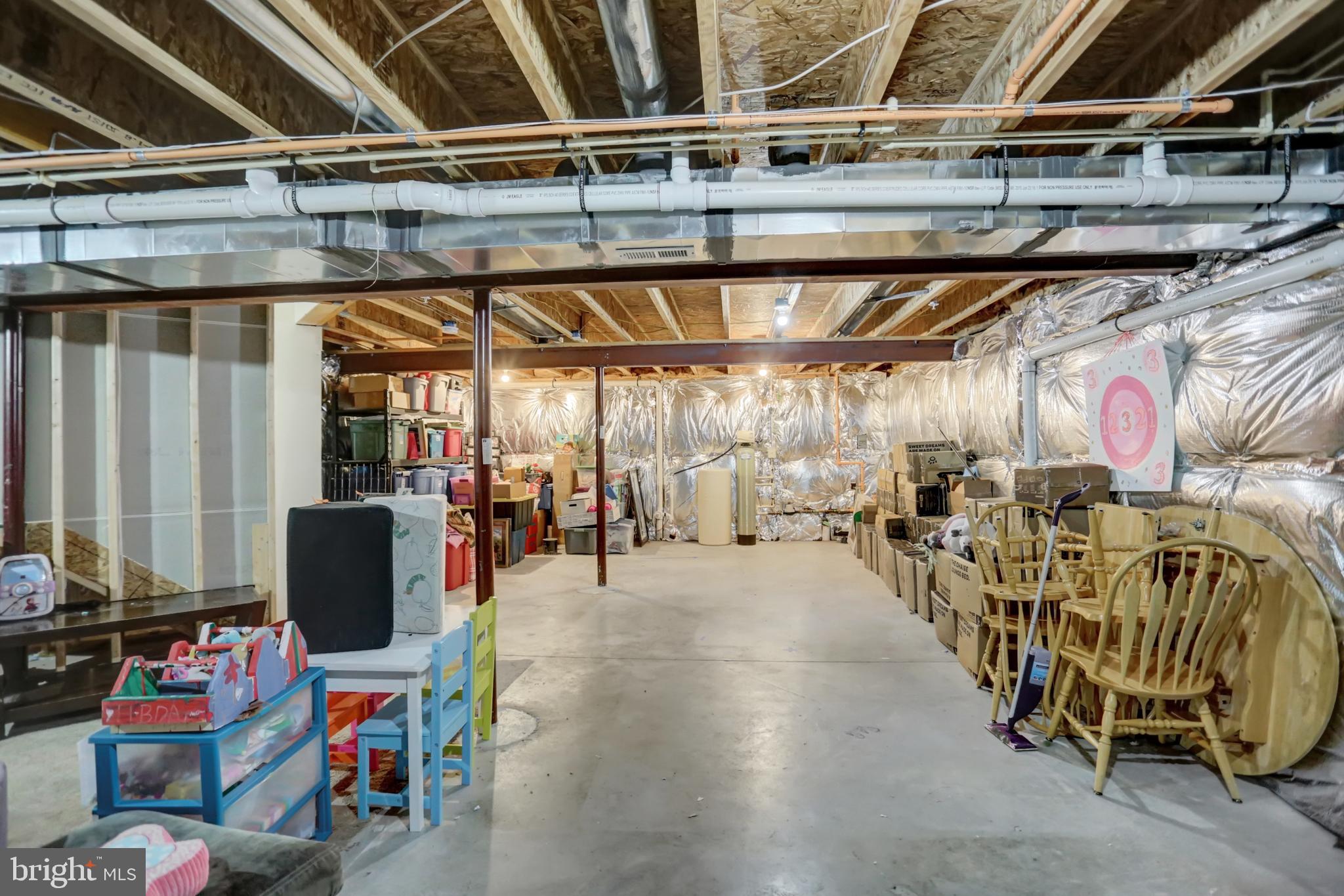 CREEKSIDE - Residential