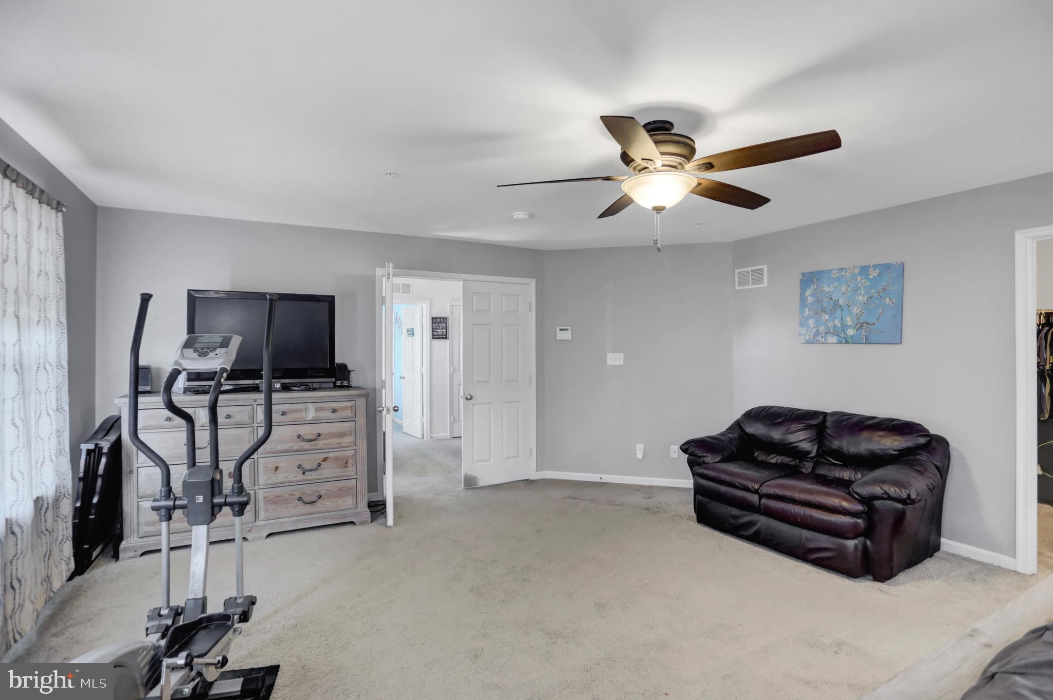 CREEKSIDE - Residential