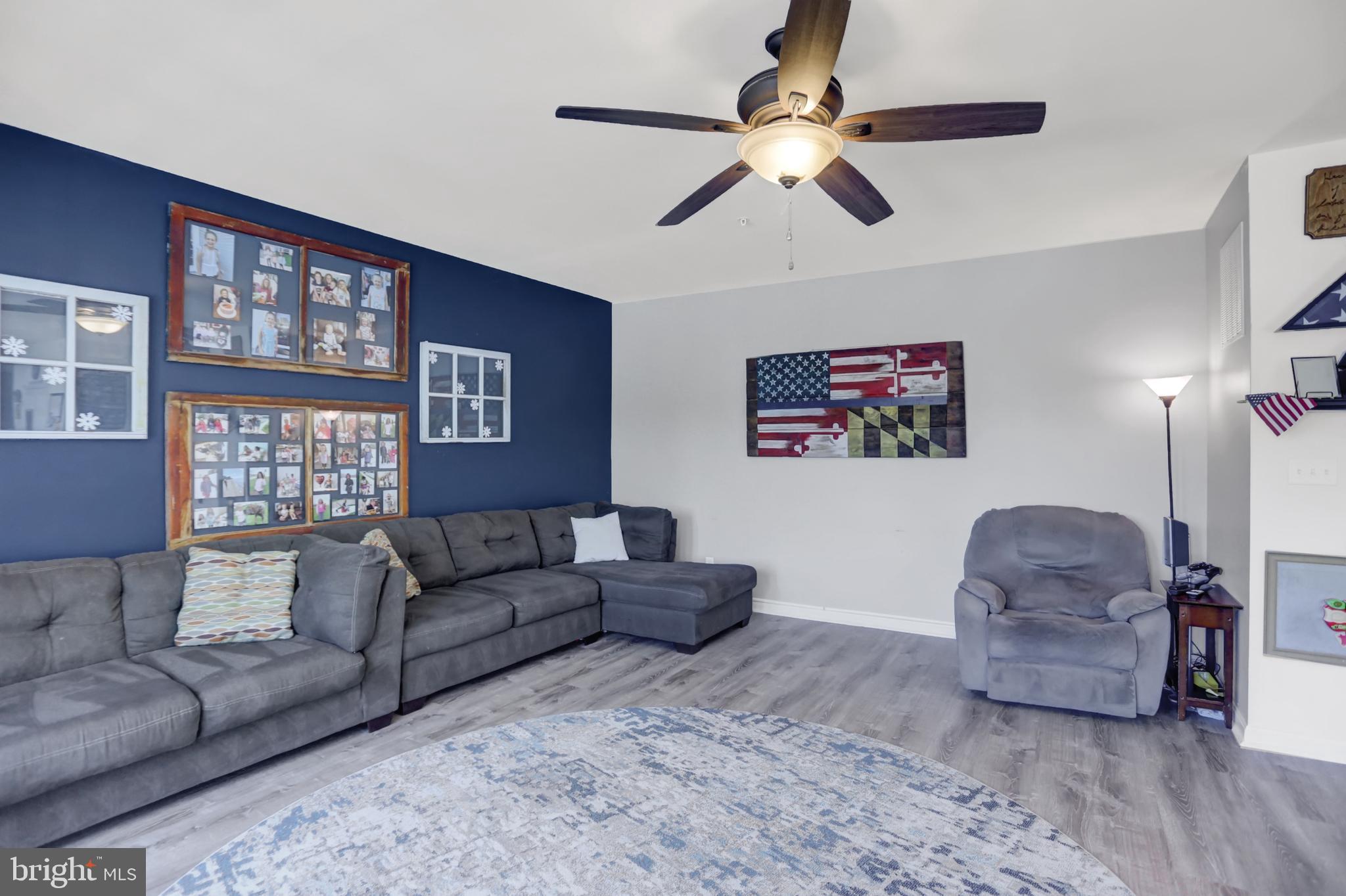 CREEKSIDE - Residential