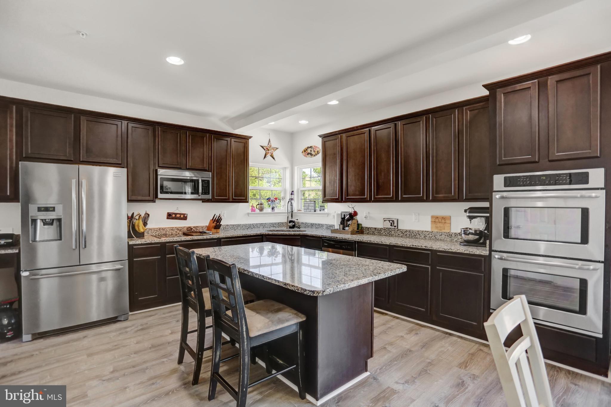 CREEKSIDE - Residential