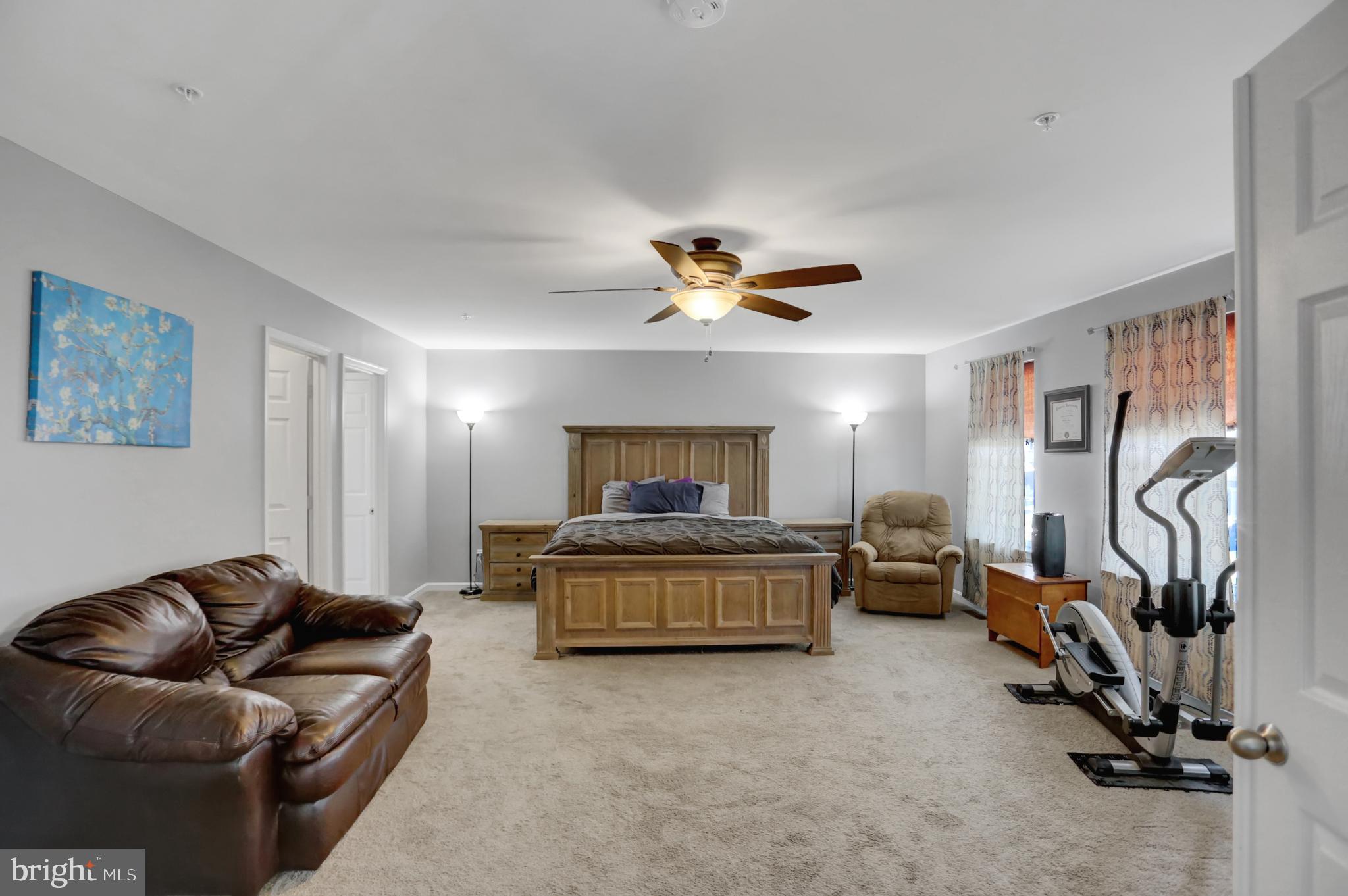 CREEKSIDE - Residential