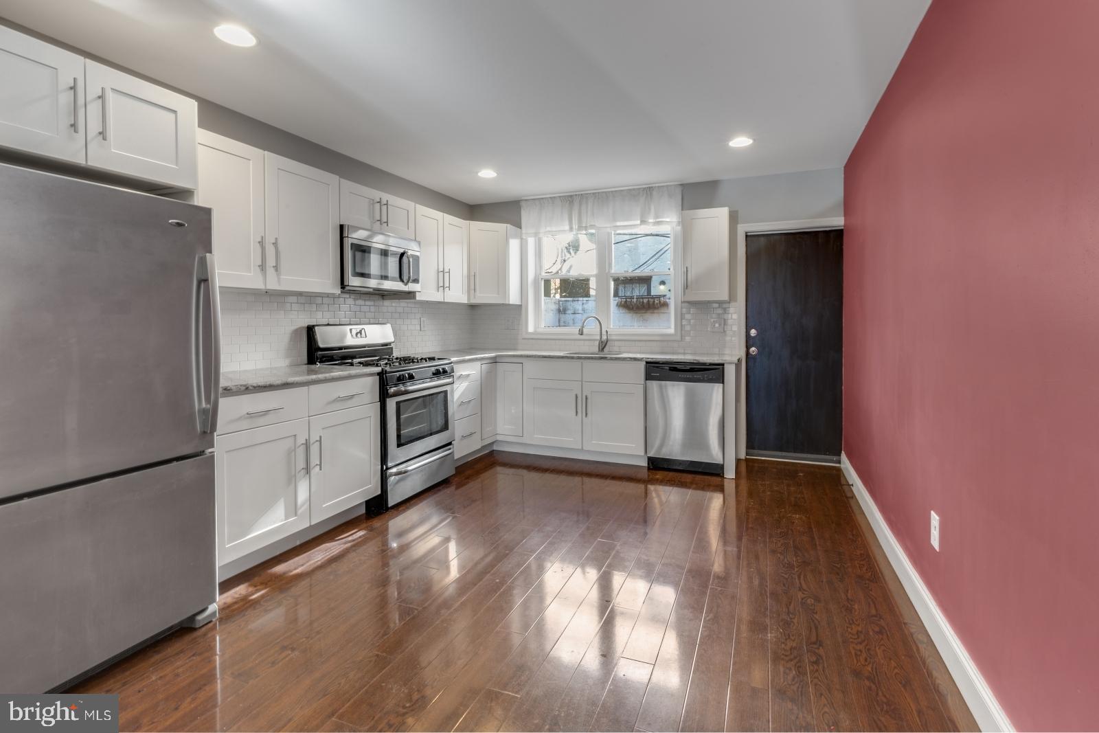 DICKINSON NARROWS - Residential Lease