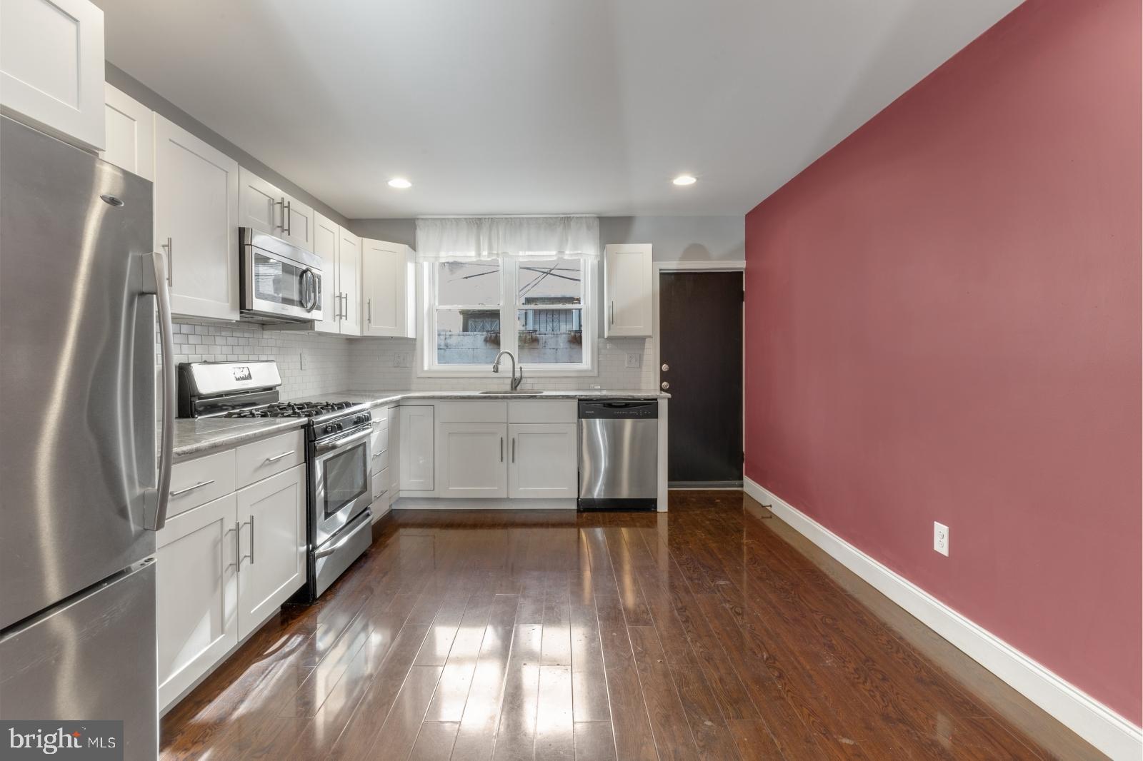 DICKINSON NARROWS - Residential Lease