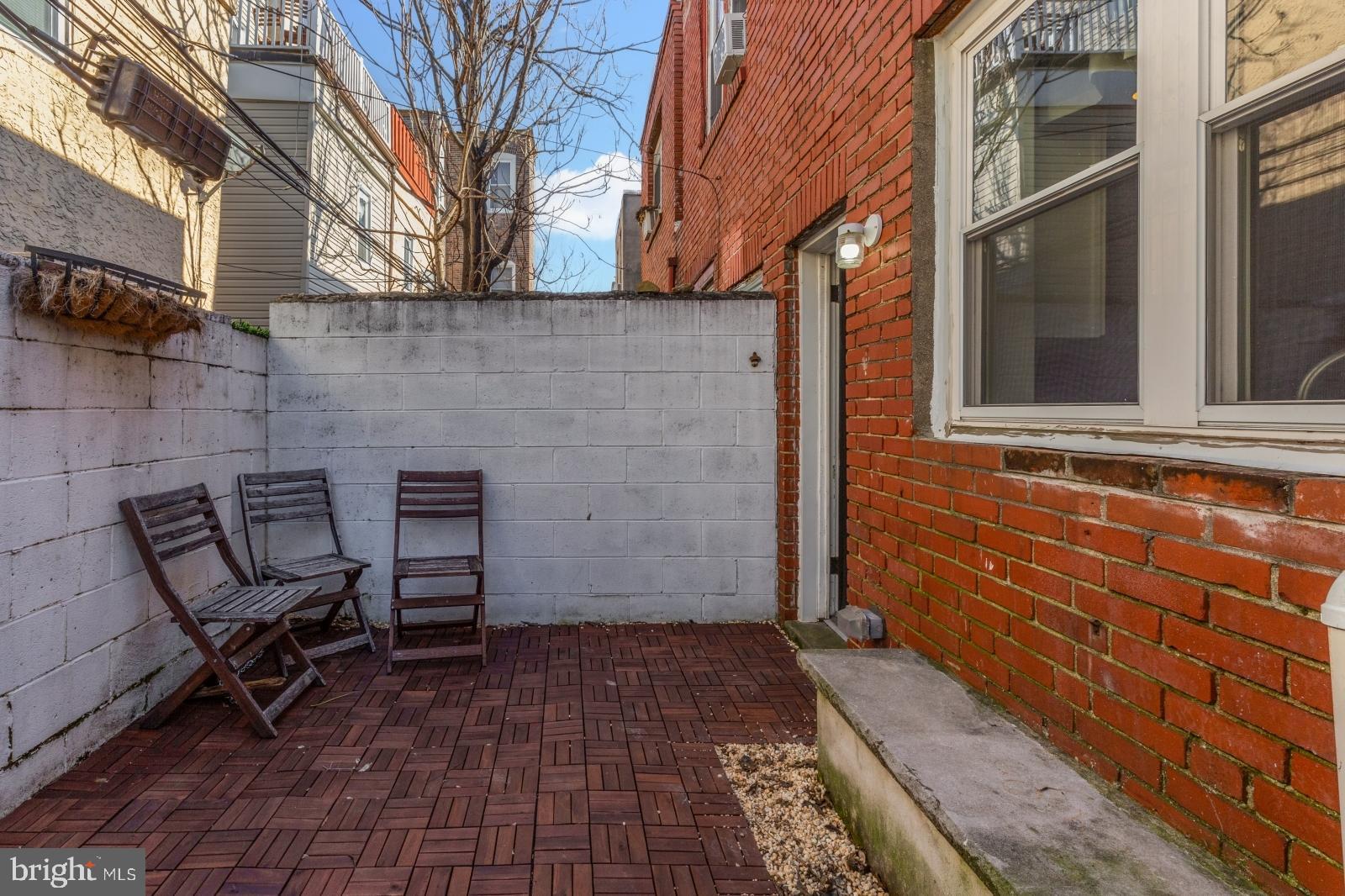 DICKINSON NARROWS - Residential Lease