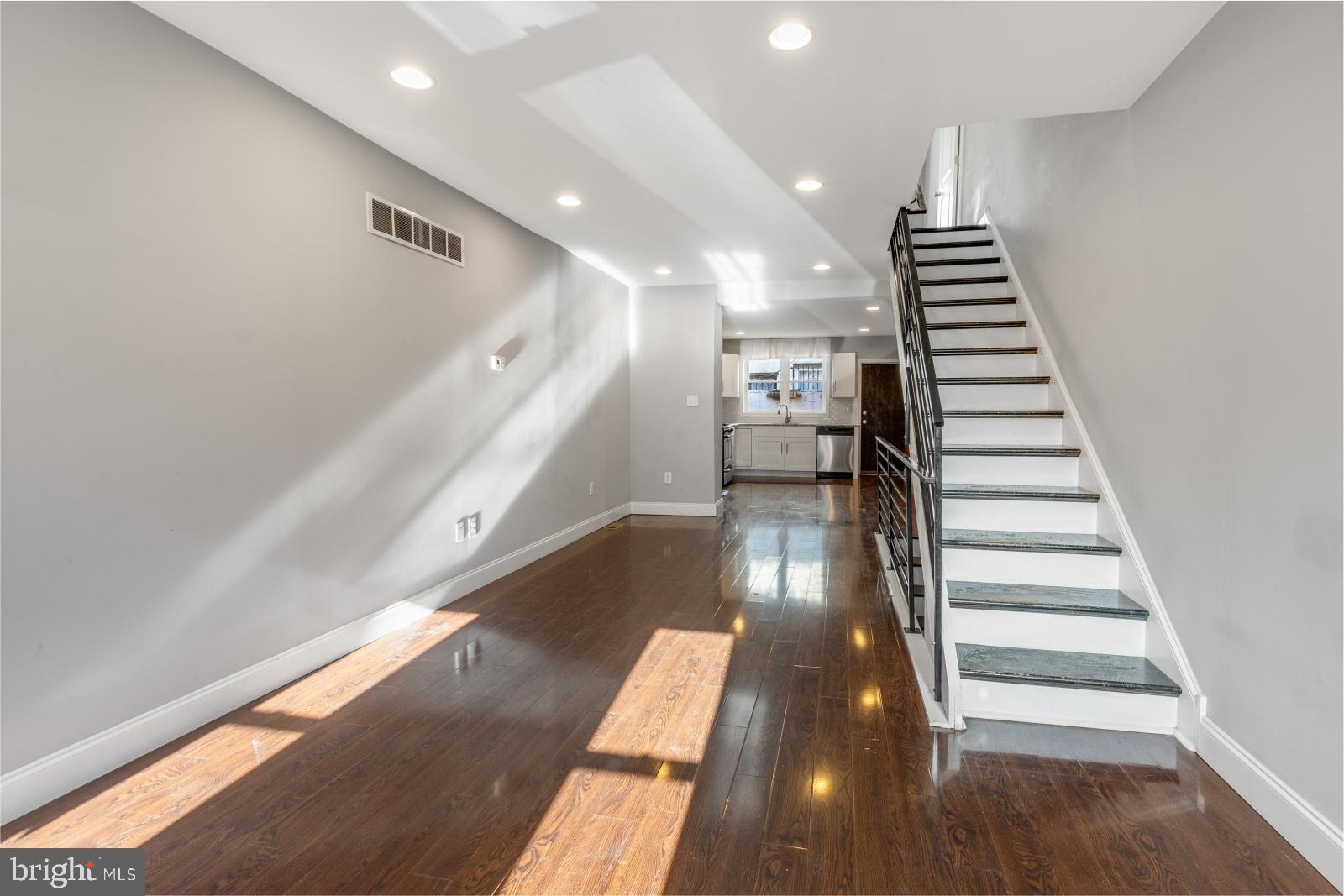 DICKINSON NARROWS - Residential Lease