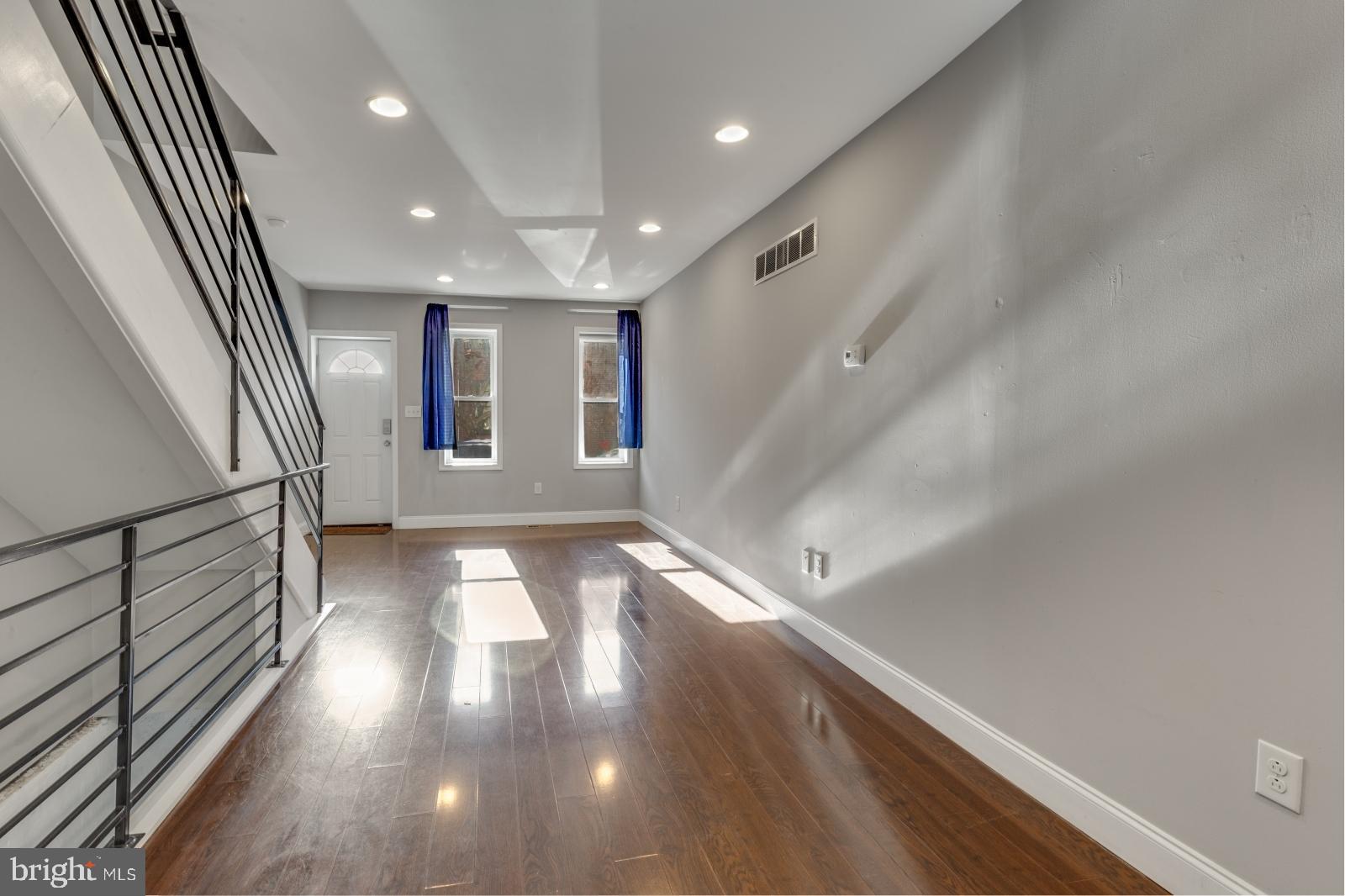 DICKINSON NARROWS - Residential Lease