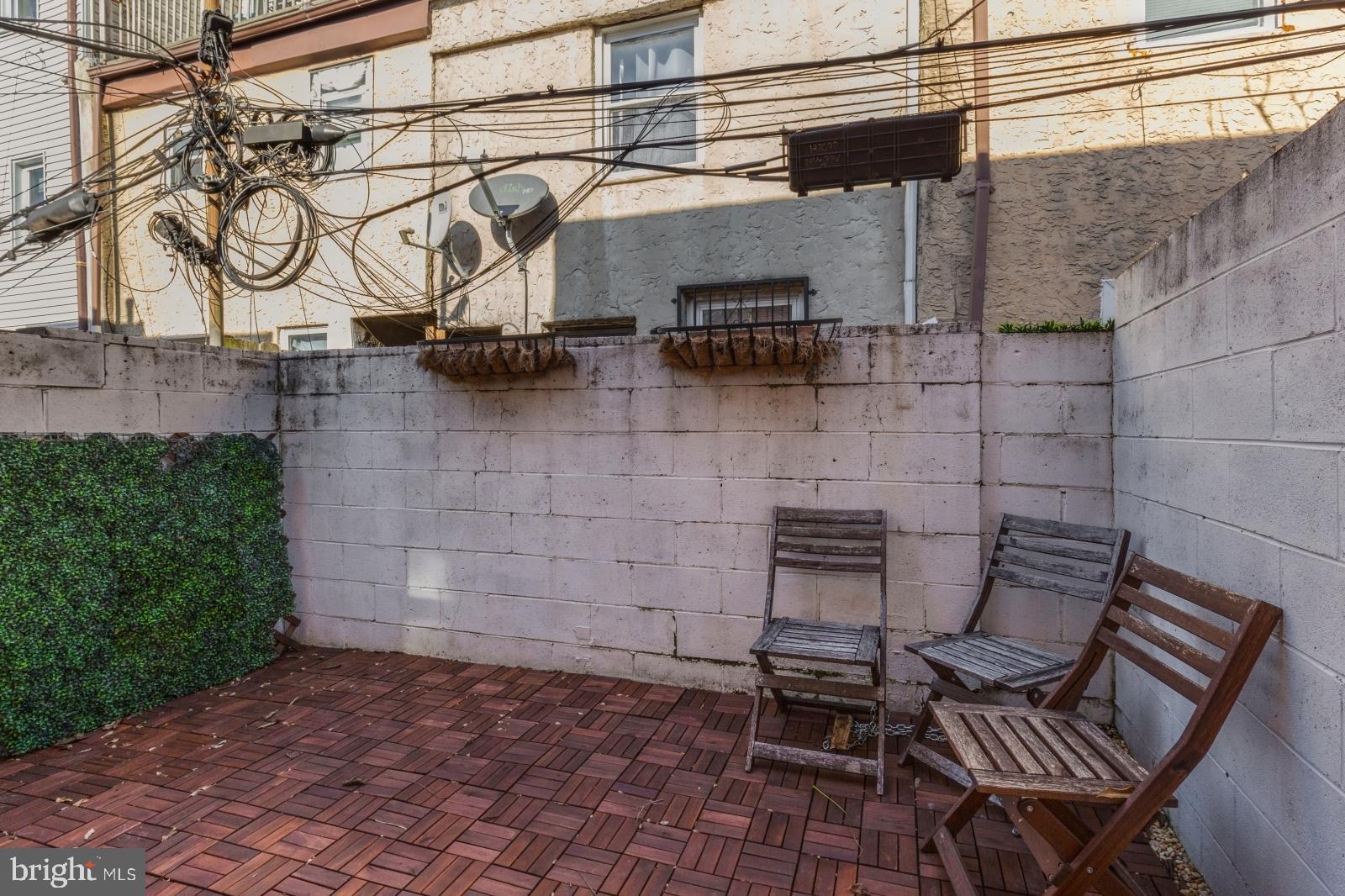 DICKINSON NARROWS - Residential Lease