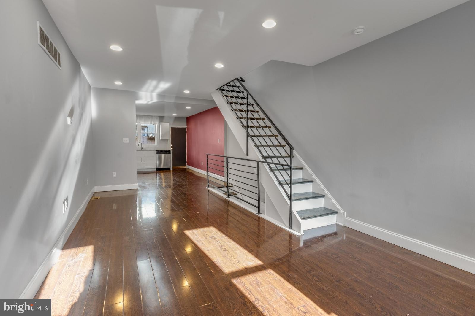DICKINSON NARROWS - Residential Lease