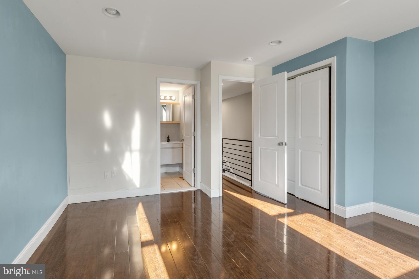 DICKINSON NARROWS - Residential Lease