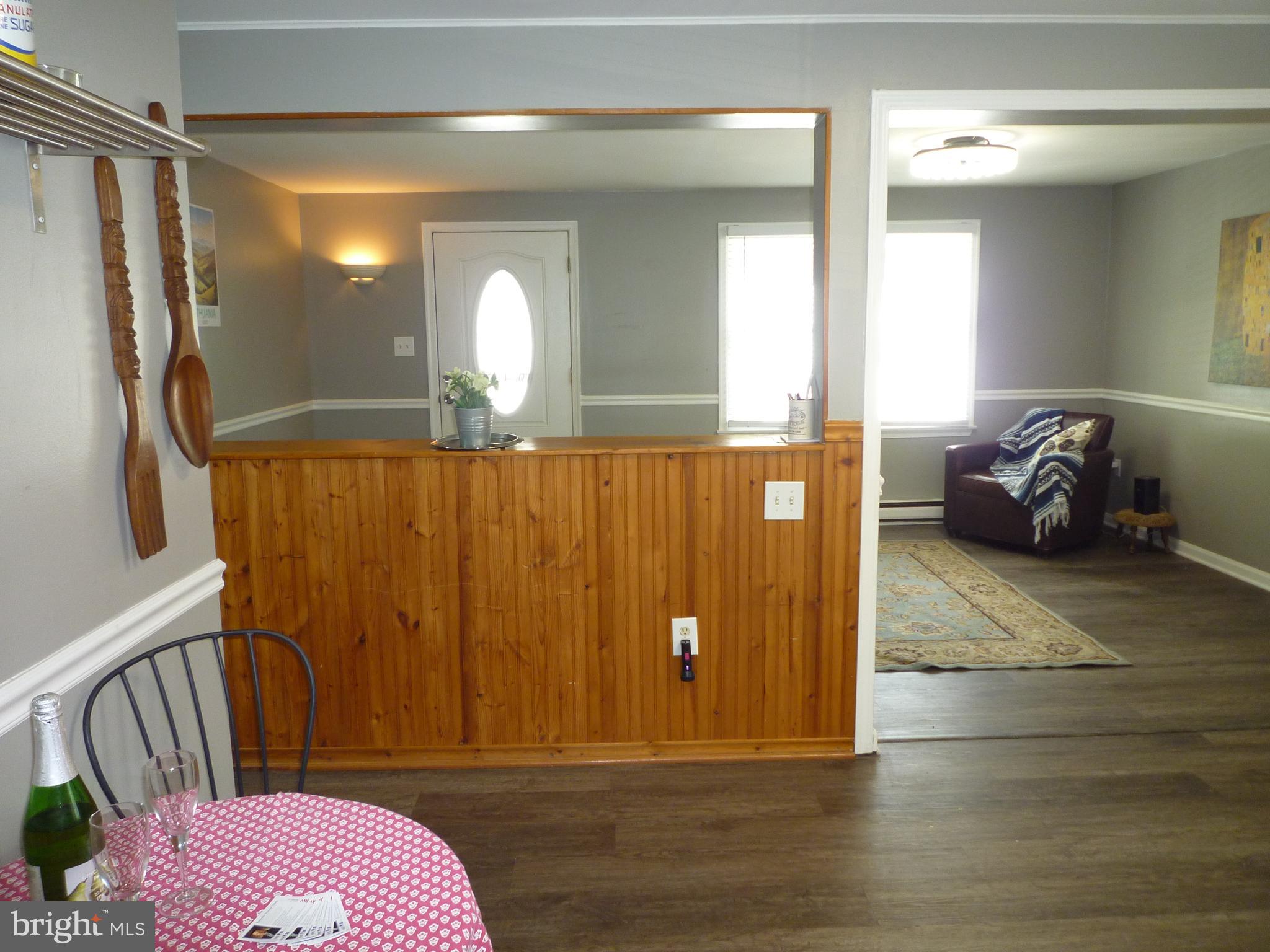 CATONSVILLE KNOLLS - Residential