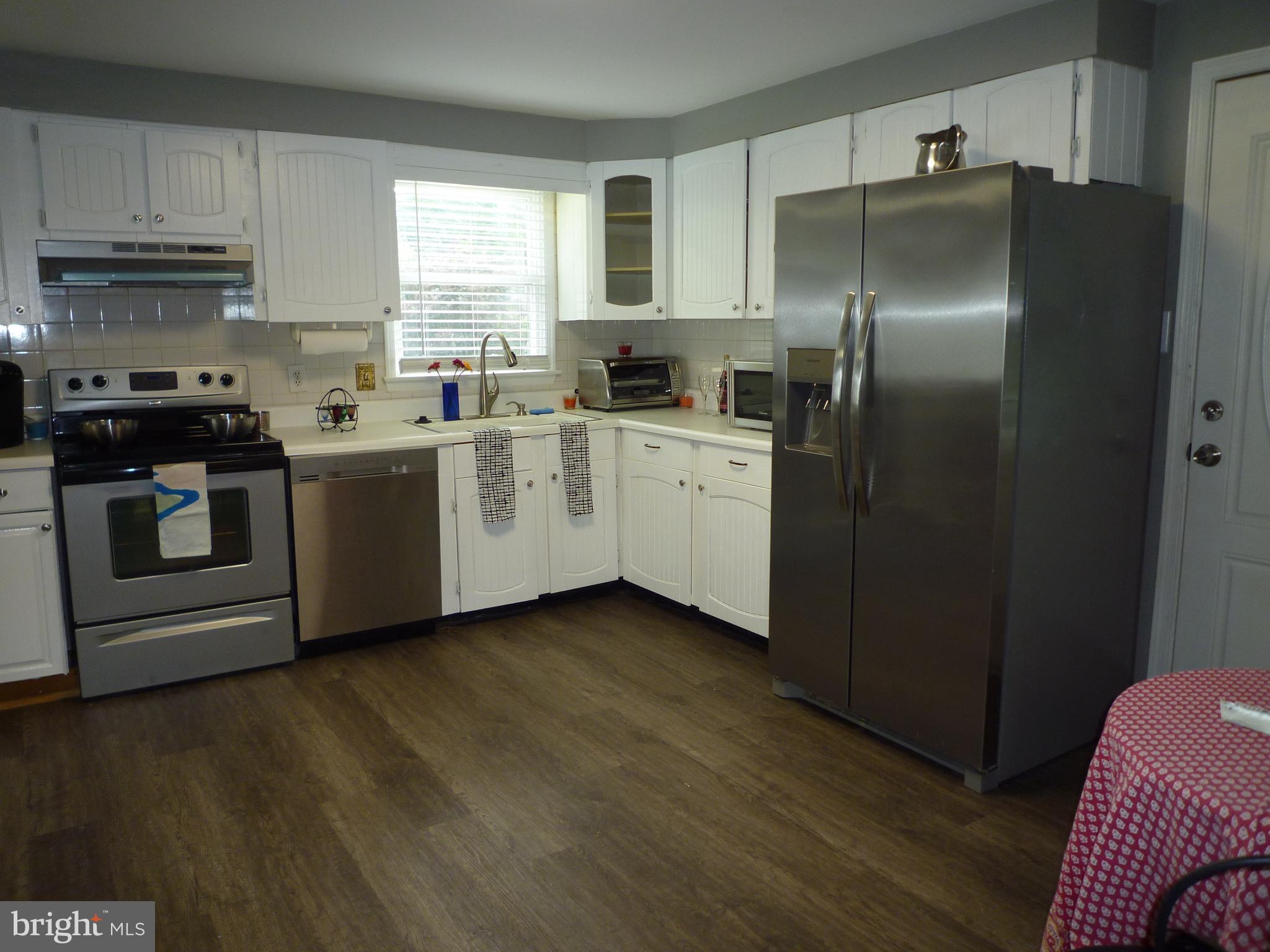 CATONSVILLE KNOLLS - Residential