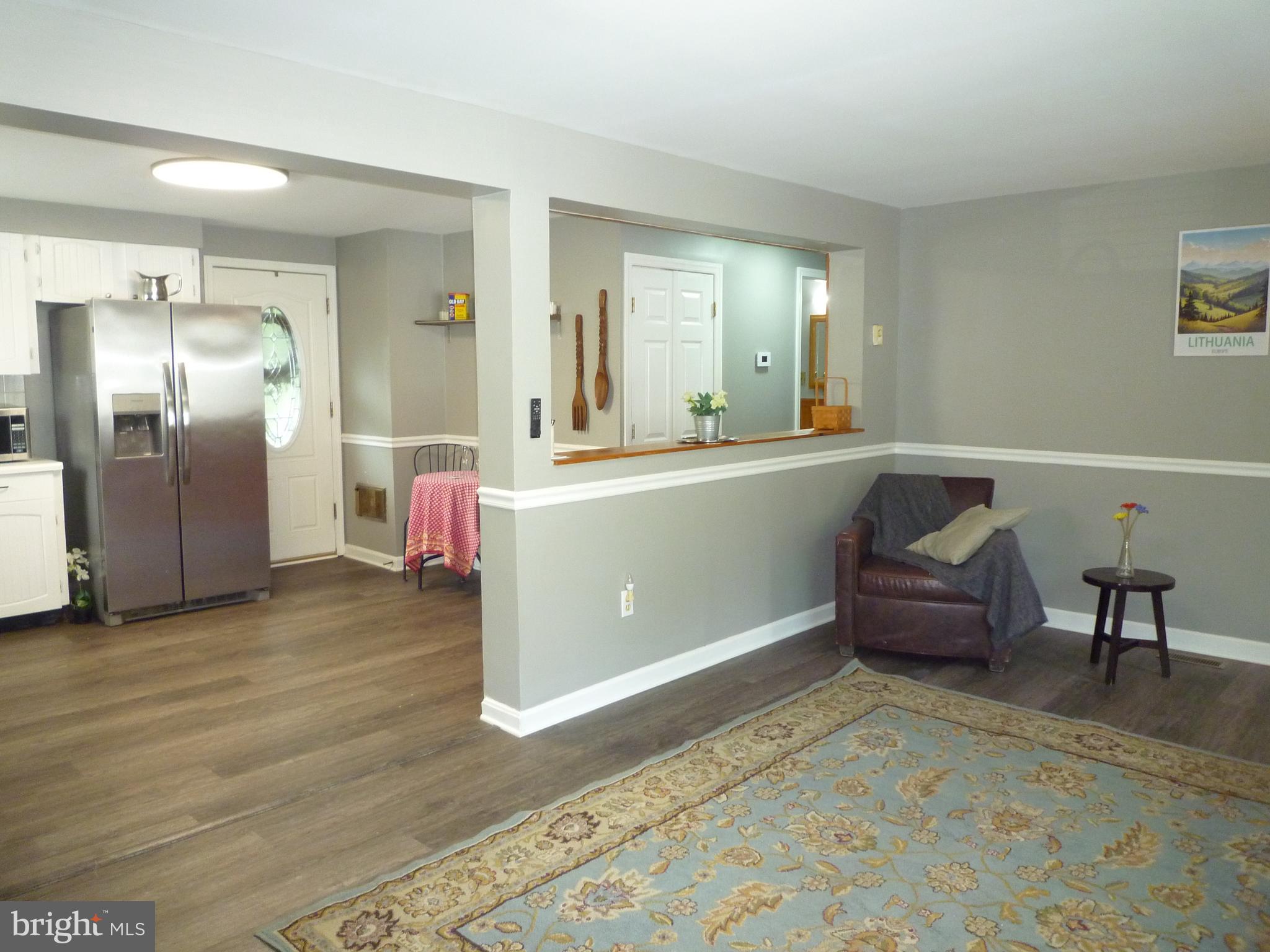 CATONSVILLE KNOLLS - Residential