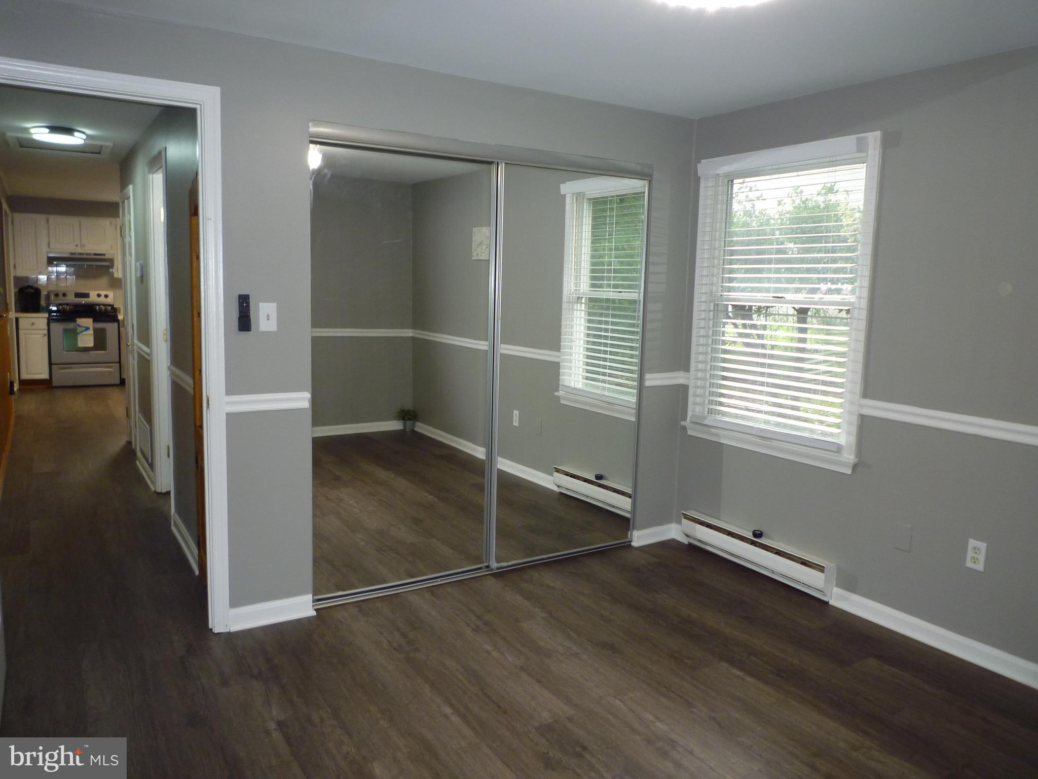 CATONSVILLE KNOLLS - Residential