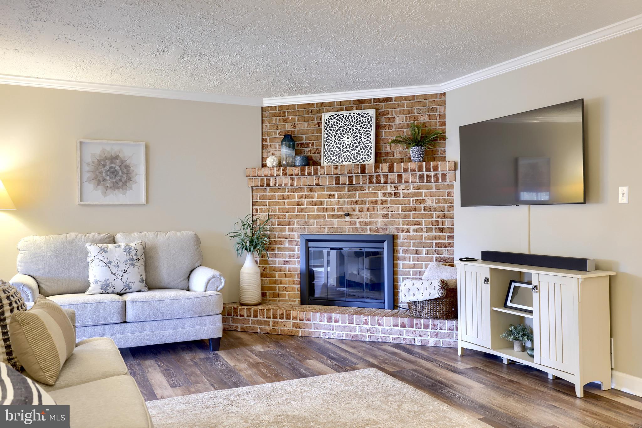 112 SKYVIEW DRIVE