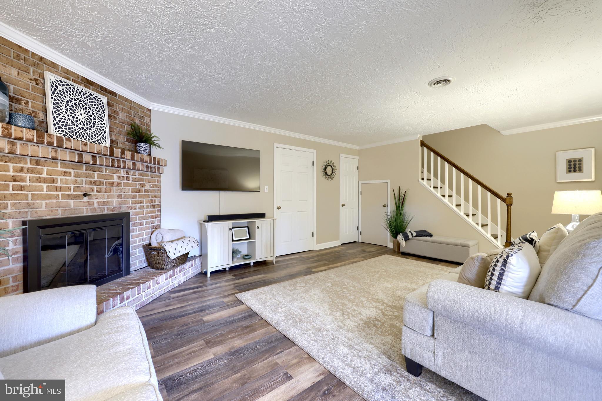 112 SKYVIEW DRIVE
