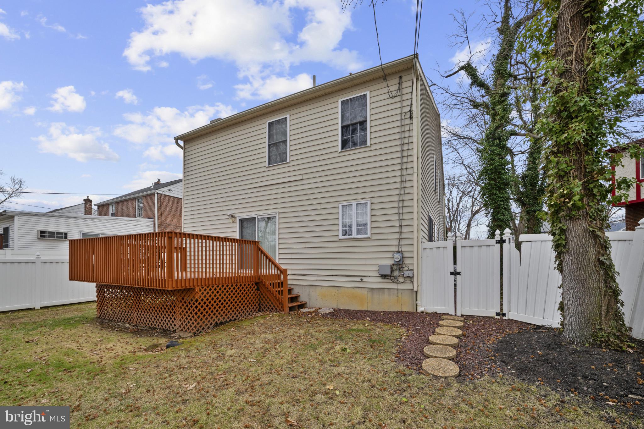 SPRINGFIELD - Residential