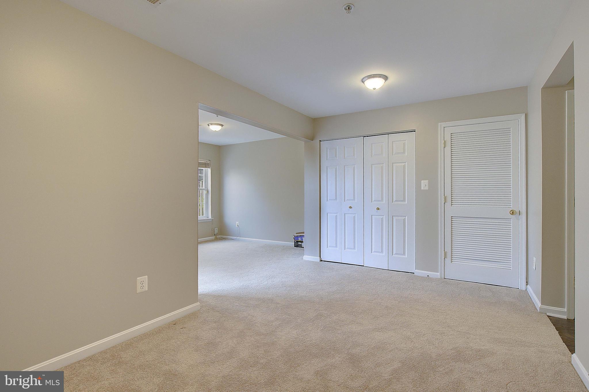 RIVER OAKS - Residential