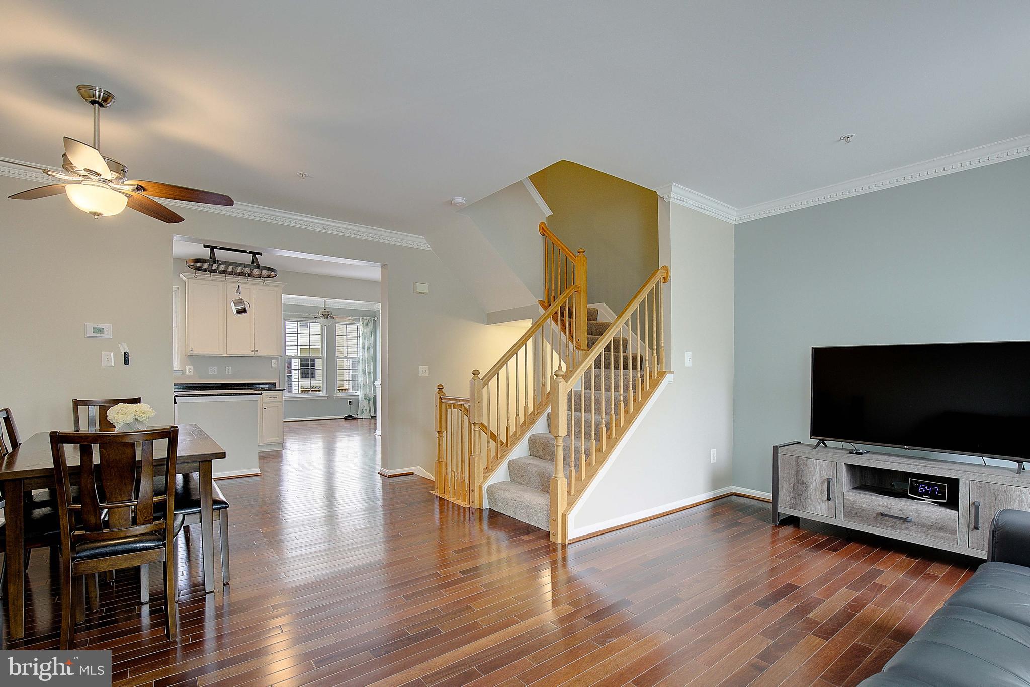 RIVER OAKS - Residential