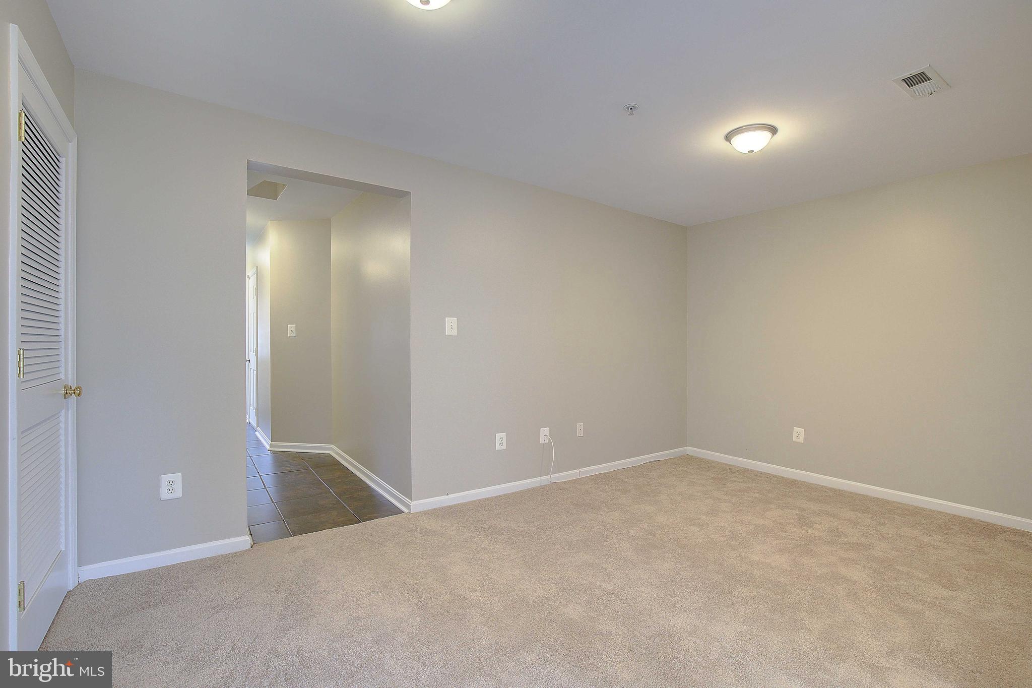 RIVER OAKS - Residential