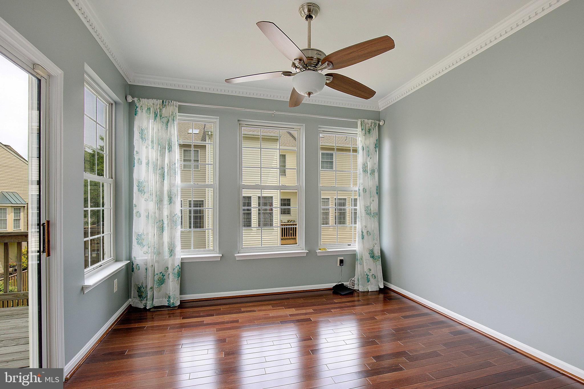 RIVER OAKS - Residential