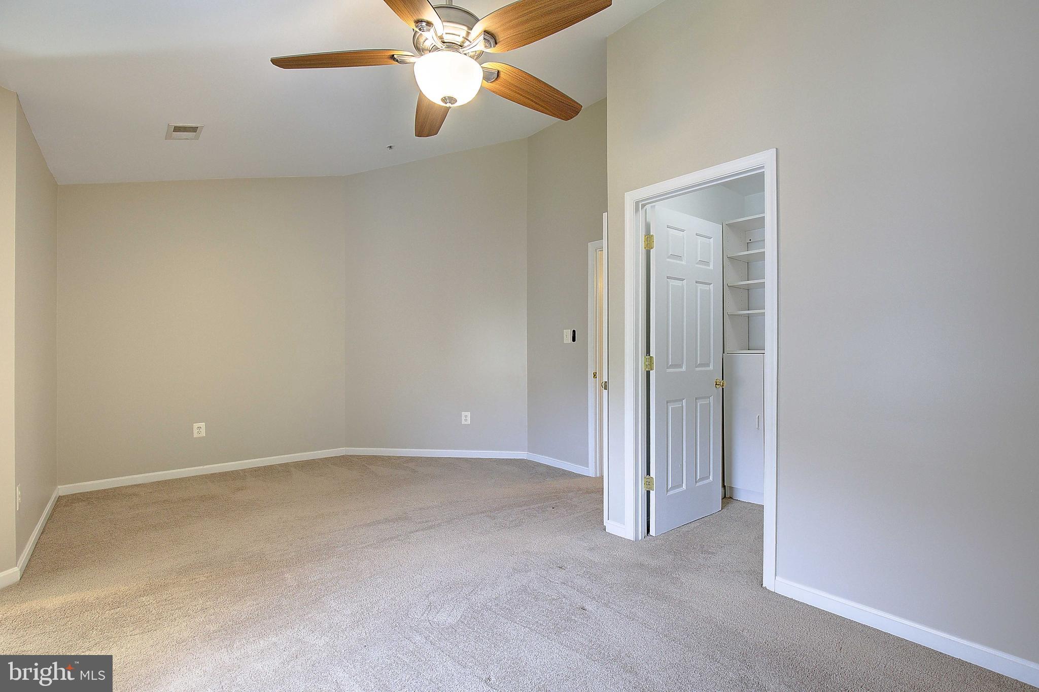 RIVER OAKS - Residential